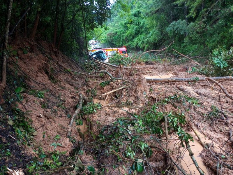 Deslizamento em Alfredo Wagner 