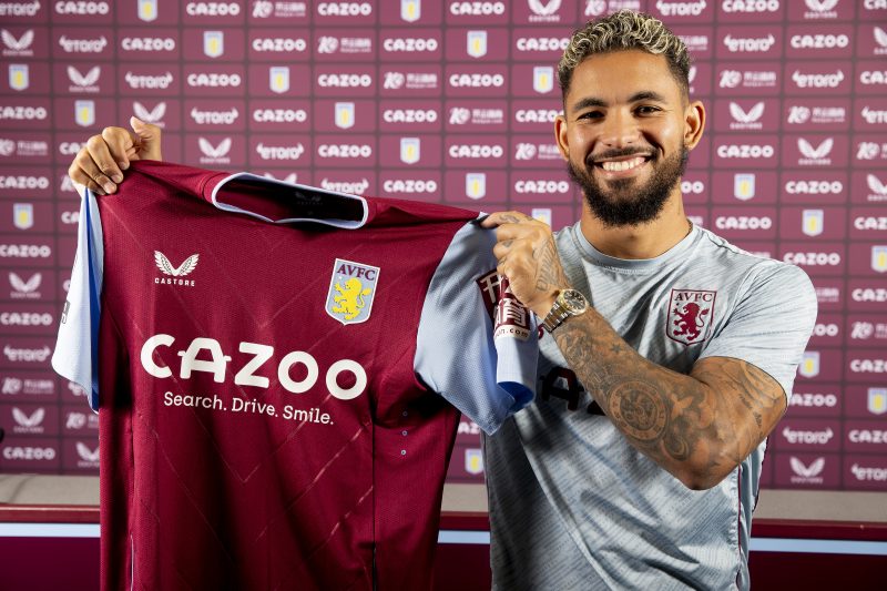 Douglas Luiz na renova&ccedil;&atilde;o com o Aston Villa – Foto: Divulga&ccedil;&atilde;o