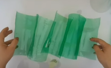 Ao fazer um telhado para hortas, Marcia utiliza material sustentável - Foto: MarciaCris/Divulgação/ND