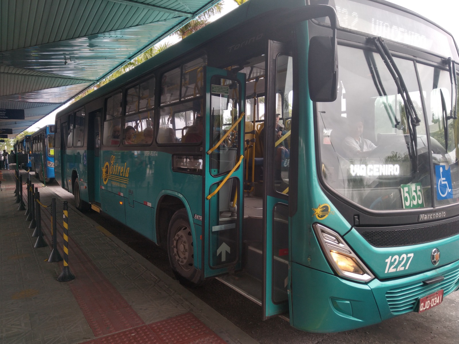 Usuários de ônibus terão mais veículos à disposição nos dias de