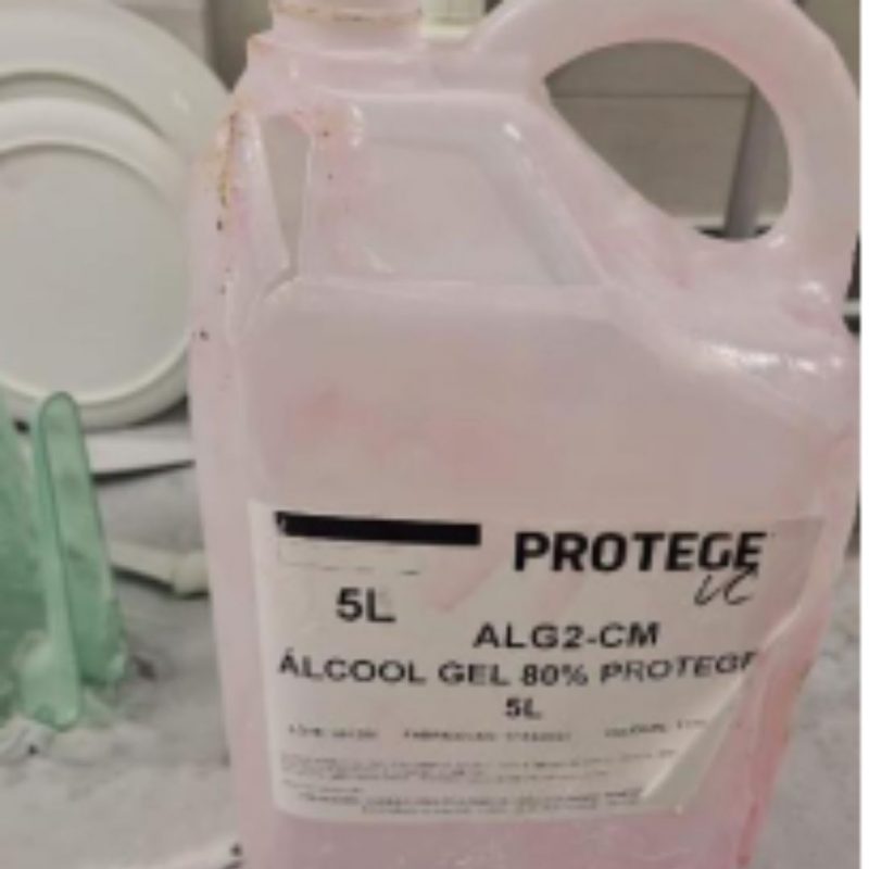 Explosão deixa mulher gravemente ferida