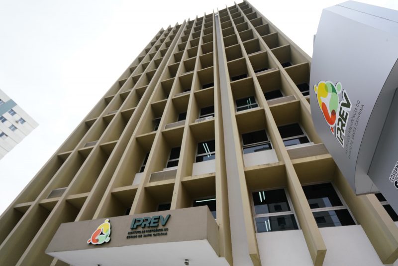 Fachada do Instituto de Previdência do Estado de Santa Catarina