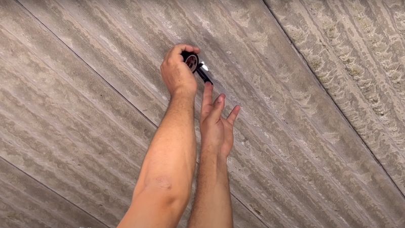 Goteira pode ser resolvida com técnica de pedreiro