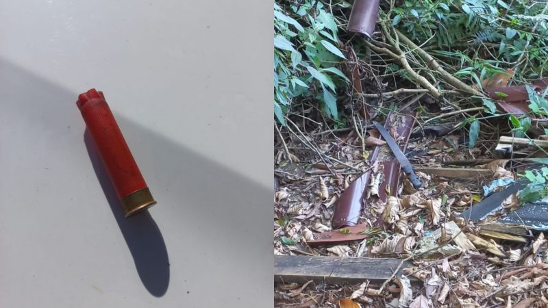 Homem foi alvejado com tiro de espingarda, cujo cartucho está na esquerda da imagem; facão está na direita