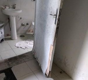 Pacientes exp&otilde;em situa&ccedil;&atilde;o prec&aacute;ria do Hospital Regional em Joinville – Foto: Reprodu&ccedil;&atilde;o NDTV