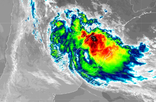 Frente fria que avan&ccedil;a em dire&ccedil;&atilde;o a Santa Catarina provoca temporais no in&iacute;cio desta semana – Foto: Epagri Ciram/Divulga&ccedil;&atilde;o/ND