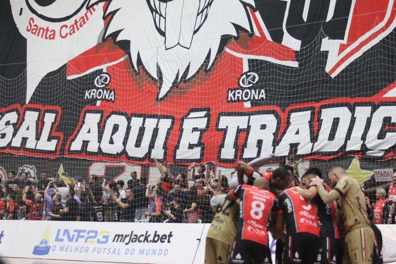 Torcida fez mosaico especial para o JEC Futsal