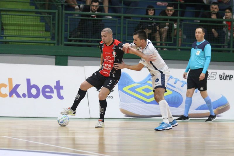 JEC Futsal decide em casa a vaga na final do Campeonato Catarinense
