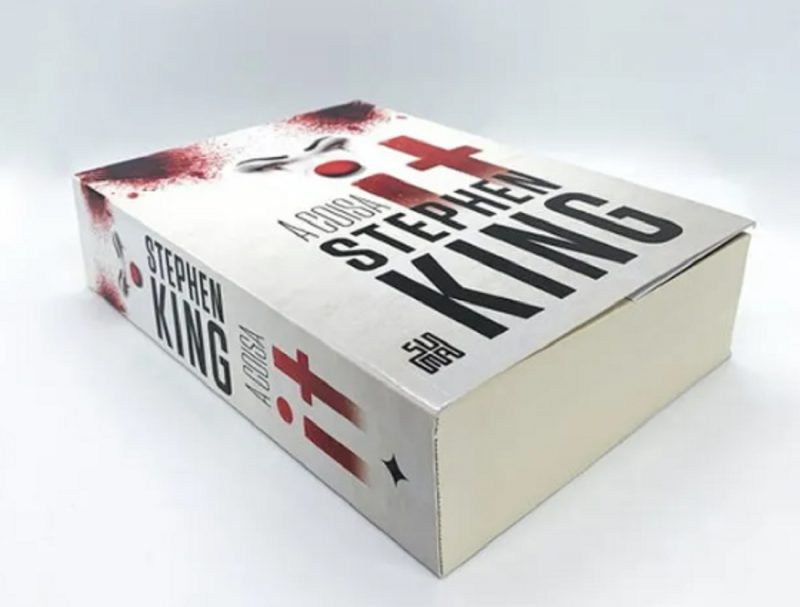 “It: A coisa”, do autor norte-americano Stephen King, foi um dos livros - Foto: Divulgação/ND