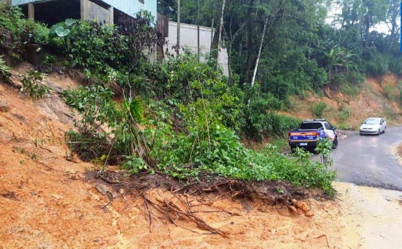 Chuva forte provocou deslizamentos