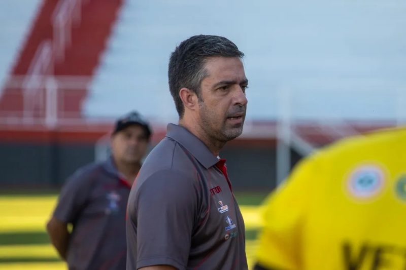 João Burse será o novo técnico do Figueirense