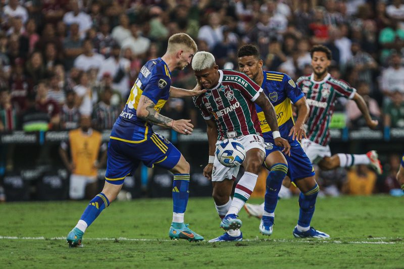 Germán Cano aparece na hora certa e é herói de classificação heroica do  Fluminense sobre o Botafogo - ISTOÉ Independente