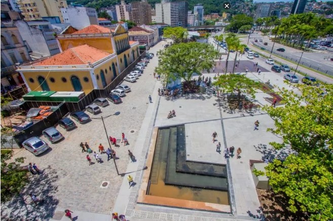 foto de paisagem do Largo da Alfândega, região central de Florianópolis
