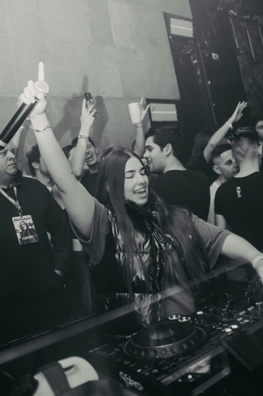 Dj Katrip tocando em show