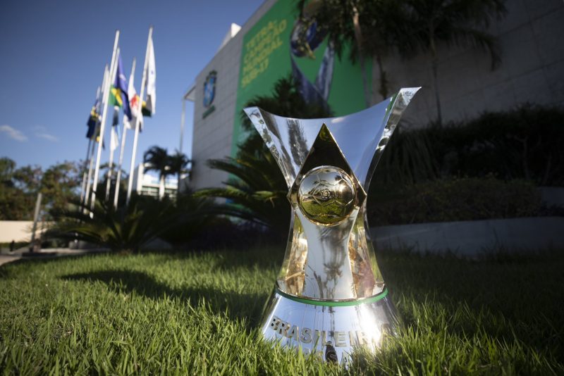 Campeões do Campeonato Brasileiro, mas invés de Pontos Corridos, a CBF  instituiu Apertura e Clausura (ou Abertura e Encerramento/Fechamento) :  r/futebol