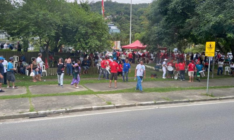 Manifestantes da greve da Comcap