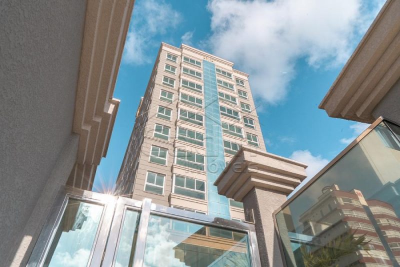 Residencial Ocean Towers em Navegantes, lar de Leonardo e Poliana. – Foto: Reprodu&ccedil;&atilde;o/Cadin Im&oacute;veis