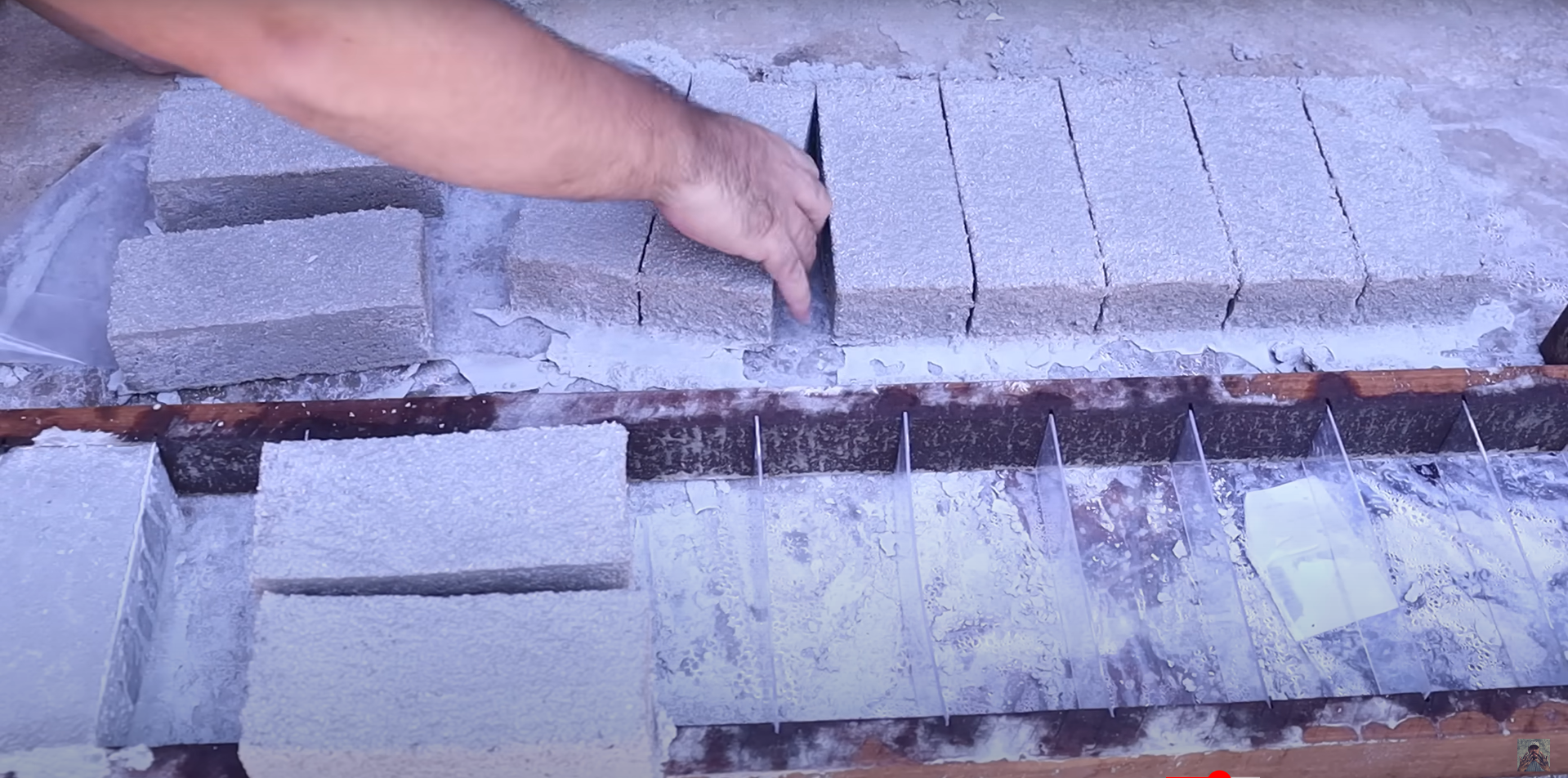 Nunca mais compre tijolos! Pedreiro engenhoso ensina maneira de poupar seu dinheiro