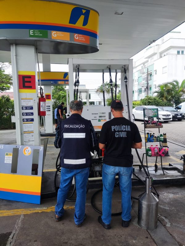 Policiais Civis acompanharam realização da Operação Black Fuel