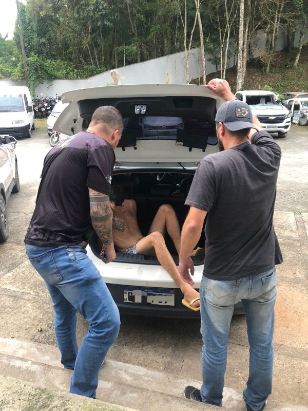 Foragido &eacute; acusado pelos crimes de recepta&ccedil;&atilde;o qualificada e organiza&ccedil;&atilde;o criminosa – Foto: Pol&iacute;cia Civil/Divulga&ccedil;&atilde;o/ND