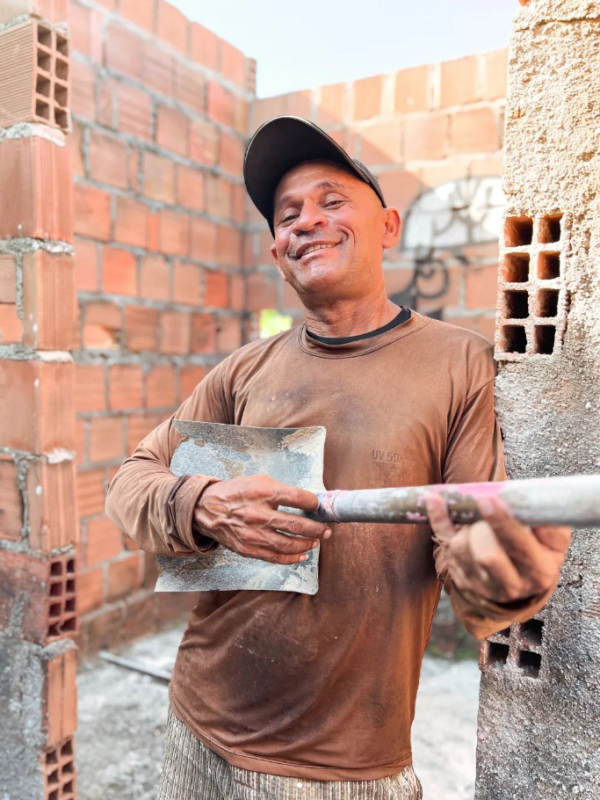 Natural de Recife, o pedreiro Ricardo Neves acumula milhares de seguidores na internet – Foto: Reprodu&ccedil;&atilde;o/Instagram