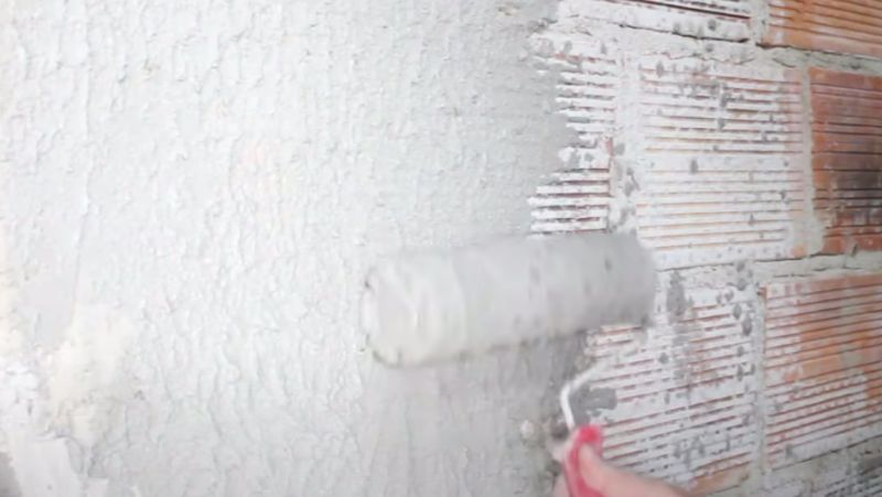 Alternativa ensinada por pedreiro &eacute; mais econ&ocirc;mica – Foto: SOS na Constru&ccedil;&atilde;o/Reprodu&ccedil;&atilde;o/ND