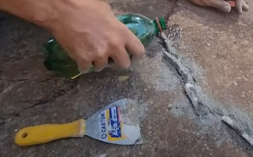 Pedreiro mostra segredo para resolver problemas com rachaduras