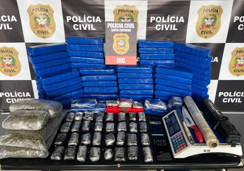 Homem é preso por traficar drogas em Blumenau