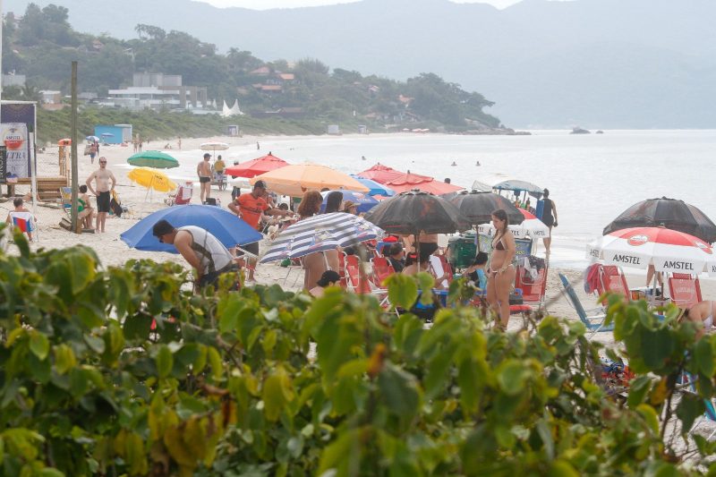 Jurerê é uma das praias mais procuradas de Floripa e com o alargamento da praia e novos empreendimentos milionários, está se preparando para um novo ciclo