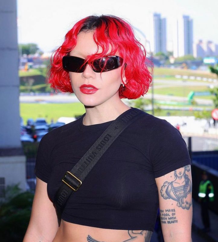 Cantora divulgou novo visual em um evento no fim de semana – Foto: Reprodu&ccedil;&atilde;o/Internet