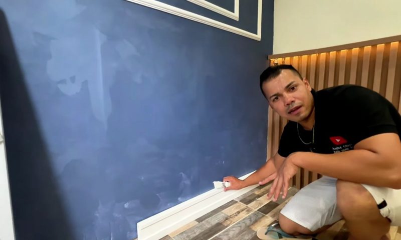 Rodap&eacute; com o material &eacute; in&eacute;dito e garante eleg&acirc;ncia ao ambiente – Foto: Reprodu&ccedil;&atilde;o