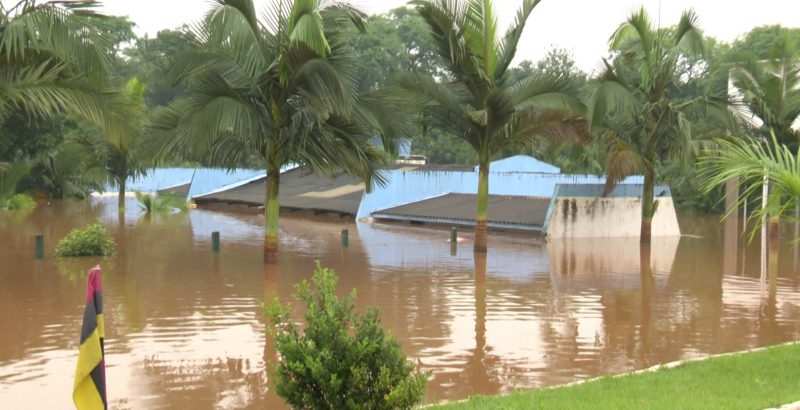 Balne&aacute;rio de Pratas, em S&atilde;o Carlos, desaparece na &aacute;gua – Foto: Roberto Bortolanza/ND
