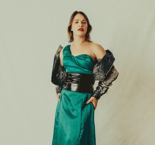 Atriz comenta sobre recuperação após mudança de sexo em Blumenau