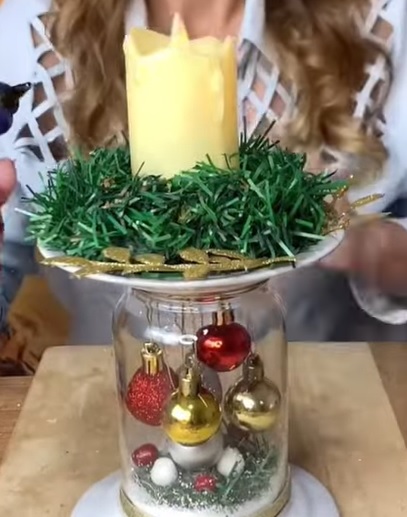 Mulher ensina como fazer enfeite de vela natalino com itens simples; ‘super diferente’ – Foto: Youtube/Reprodu&ccedil;&atilde;o ND