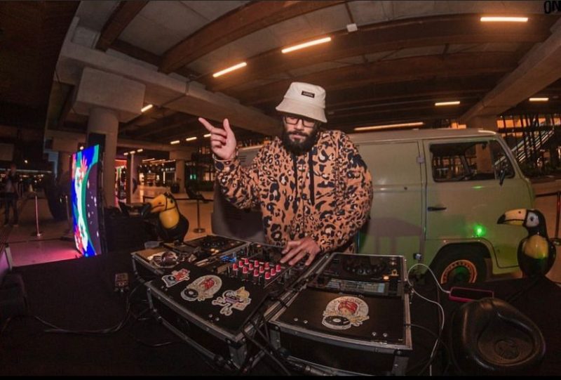 Allen Rosa, idealizador do projeto Sounds in da City, leva a festa “Bossa” para o Franz Cabaret – Foto: Lara Decker/Divulga&ccedil;&atilde;o