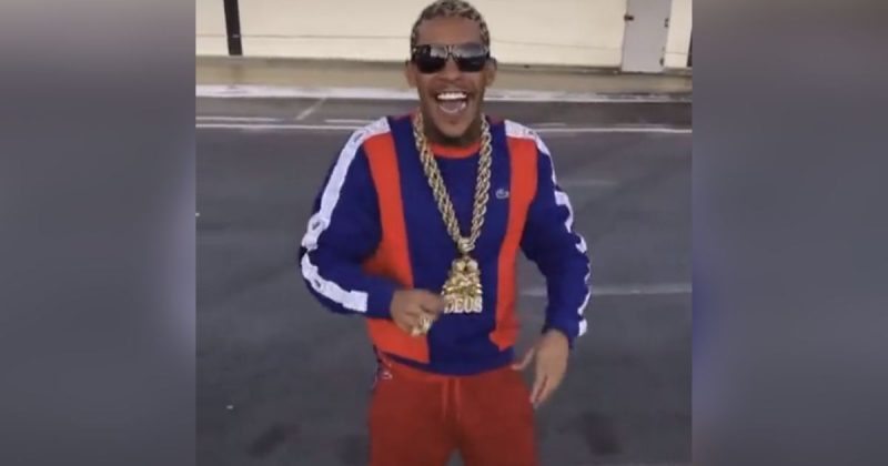 Vídeo de Mc Poze cantando: "Eu vou tomar um tacacá"