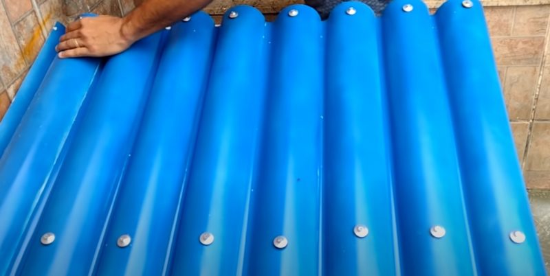 Pedreiro compartilha ideia para dar adeus às telhas comuns 