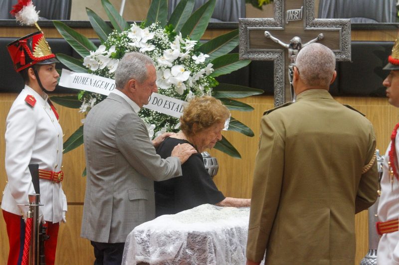 Ex-governador Colombo Salles é velado na Alesc