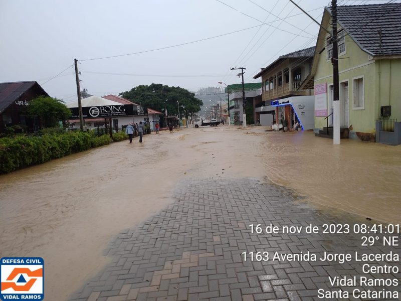 Cidade de Vidal Ramos registrou mais de 100 mm de chuva 
