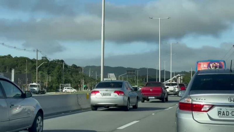 Tr&acirc;nsito intenso em novembro por conta de obras na SC-401 – Foto: Paulo Meuller/Divulga&ccedil;&atilde;o/ND