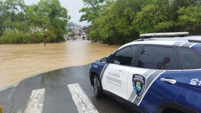 Ponte da Ximbica est&aacute; alagada em Rio do Sul – Foto: Prefeitura de Rio do Sul/Divulga&ccedil;&atilde;o/ND