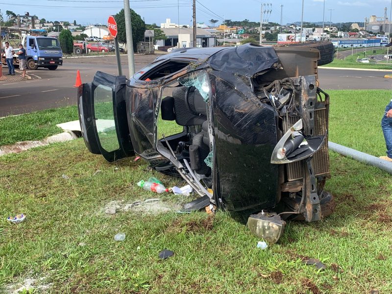 M&atilde;e e filho ficaram feridos e foram levados para atendimento m&eacute;dico – Foto: Reprodu&ccedil;&atilde;o/CBM