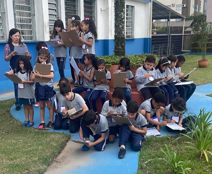 Escola de Joinville promove atividade com estudantes para ajudar no combate a dengue