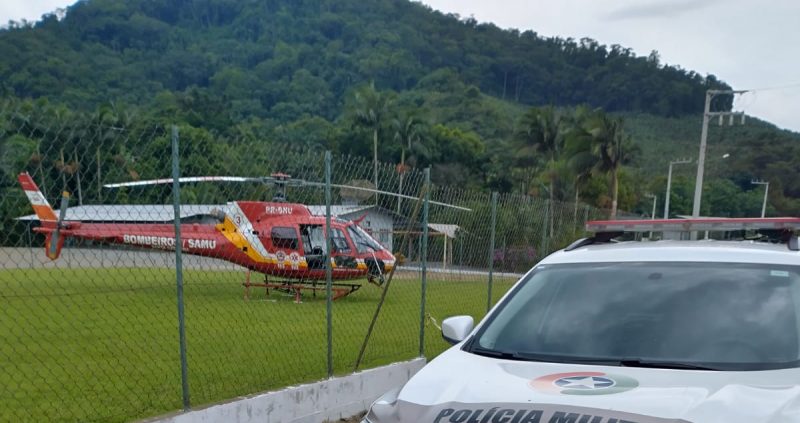 Adolescente se envolveu em colis&atilde;o com outra moto em estrada rural na tarde desta segunda-feira (25) – Foto: Corpo de Bombeiros Militar/Divulga&ccedil;&atilde;o/ND