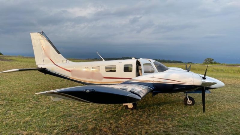 na imagem aeronave apreendida pela PF durante operação contra o contrabando de grãos no RS