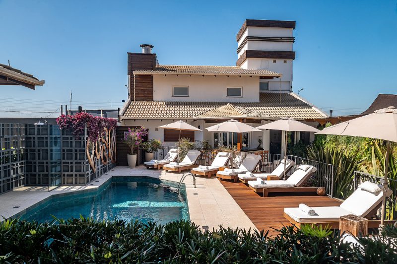 Hot&eacute;is da Praia Brava pegam ‘lasquinha’ de R&eacute;veillon em Balne&aacute;rio Cambori&uacute; – Foto: Luciano Dias/Reprodu&ccedil;&atilde;o