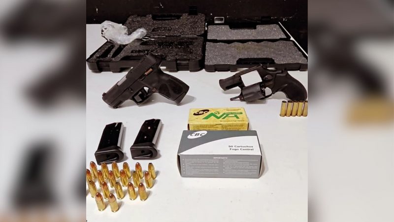 Armas e munições utilizadas por homem que tentou matar a ex-mulher em Penha