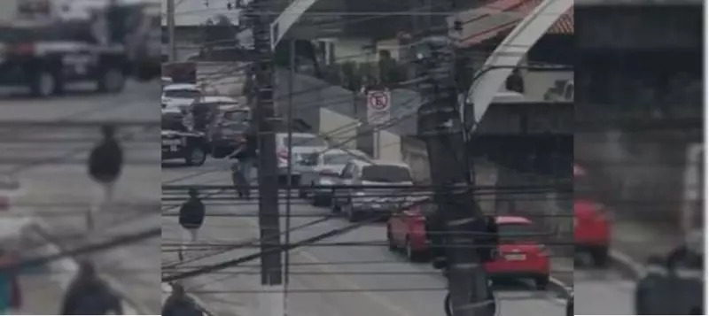 Homens se renderam após negociação com a polícia