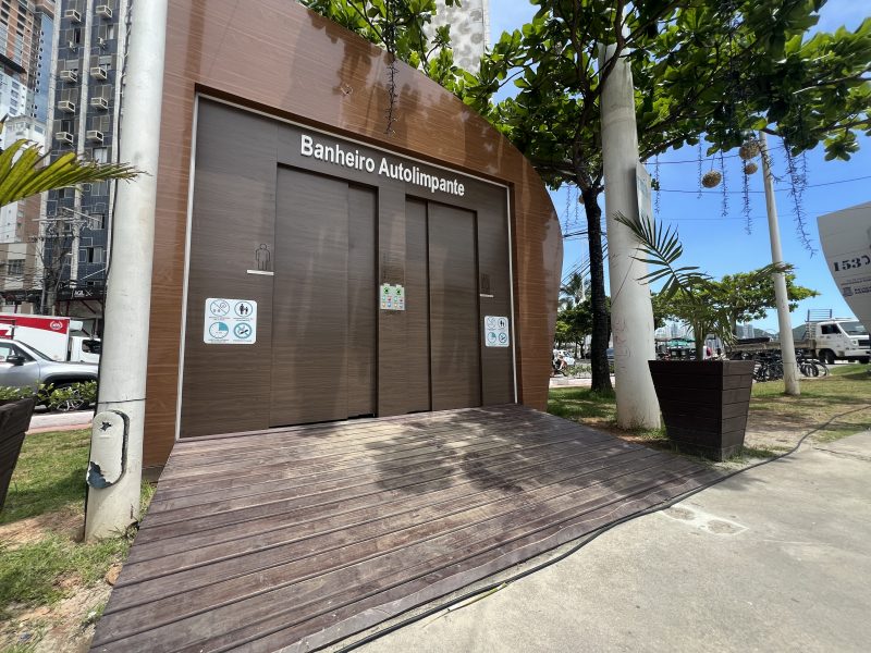 Self-cleaning bathroom in Balneario Camboriu