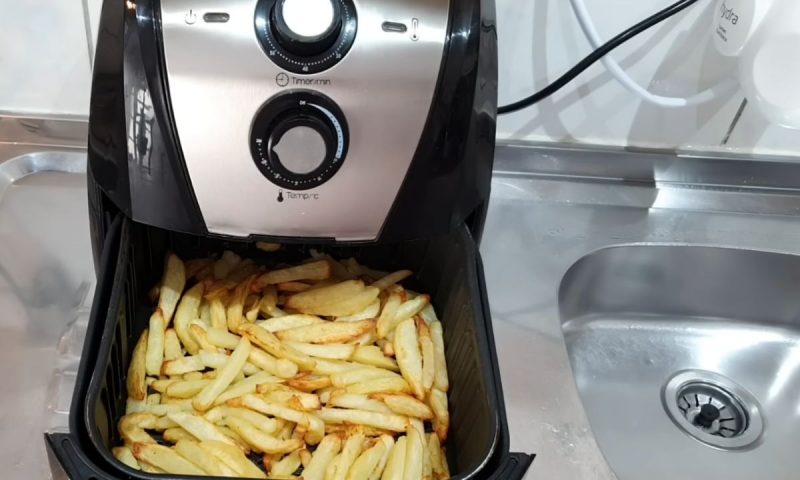 Depois de pronta, a del&iacute;cia sai supercrocante da Air Fryer – Foto: Reprodu&ccedil;&atilde;o